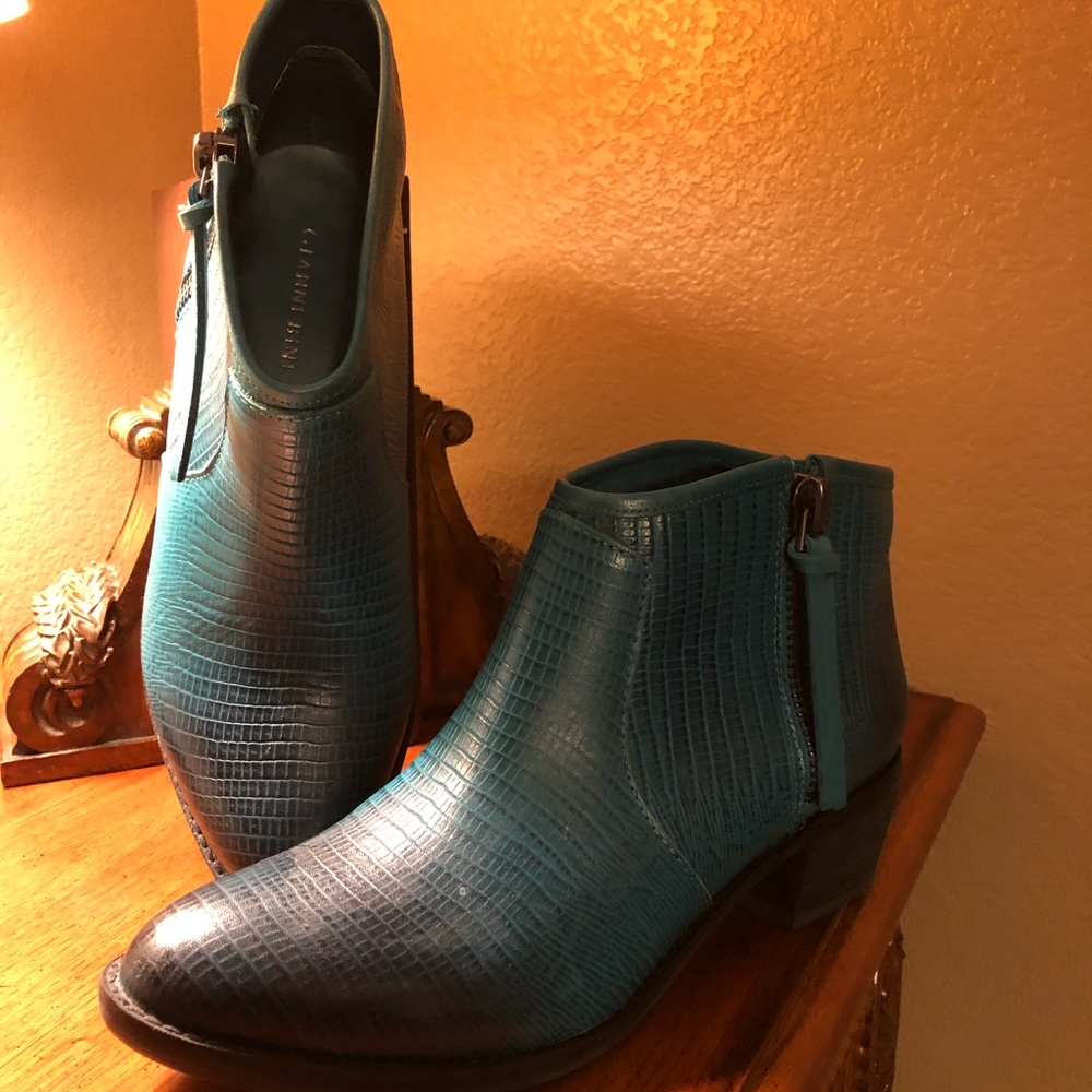 Ladies Ankle Boots